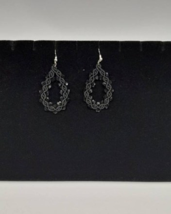 15γ   Σκουλαρίκια Μακραμέ Σταγόνα με Χάντρες , Μάυρο (1)